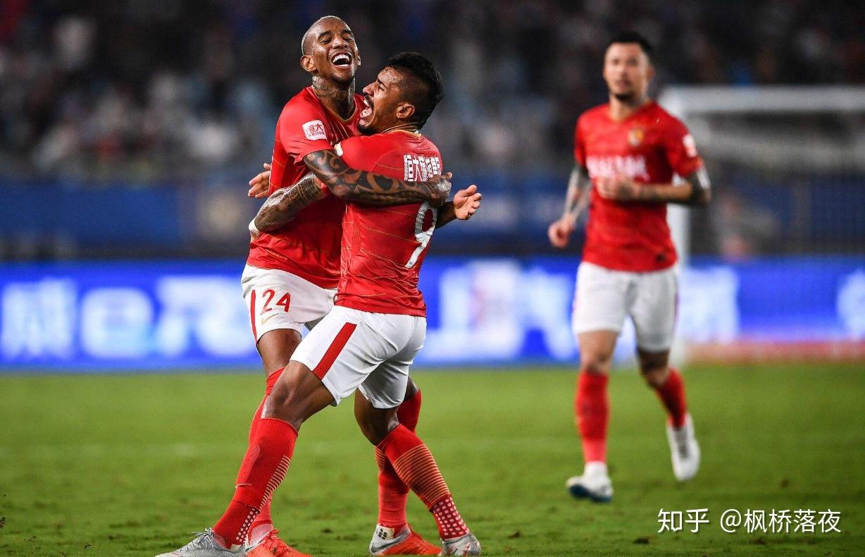 开云体育官网-洛杉矶湖人训练开放日；今晚防线松动引欢呼；亚冠在即；年轻球员得到机会的简单介绍